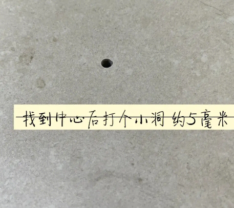 灵宝瓷砖空鼓维修公司专业解答在瓷砖铺贴过程中，如果砂料搅拌不均匀，将会带来以下问题